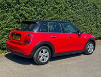 Mini Hatch 1.5 Cooper Classic Hatchback 5dr Petrol Steptronic 4
