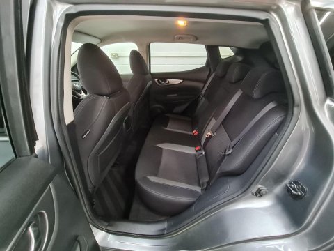 Nissan Qashqai 1.6 DIG-T N-Connecta Euro 6 (s/s) 5dr 42