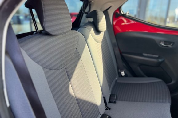 Toyota Aygo VVT-I X-TREND X-SHIFT 5 DOOR AUTO 20