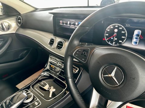 Mercedes-Benz E Class 2.0 E220d SE (Premium Plus) G-Tronic+ 4MATIC Euro 6 (s/s) 4dr 44