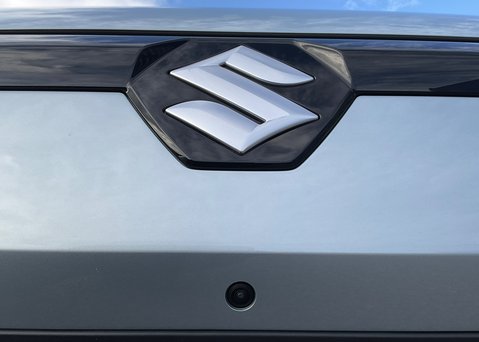 Suzuki e Vitara ULTRA 6