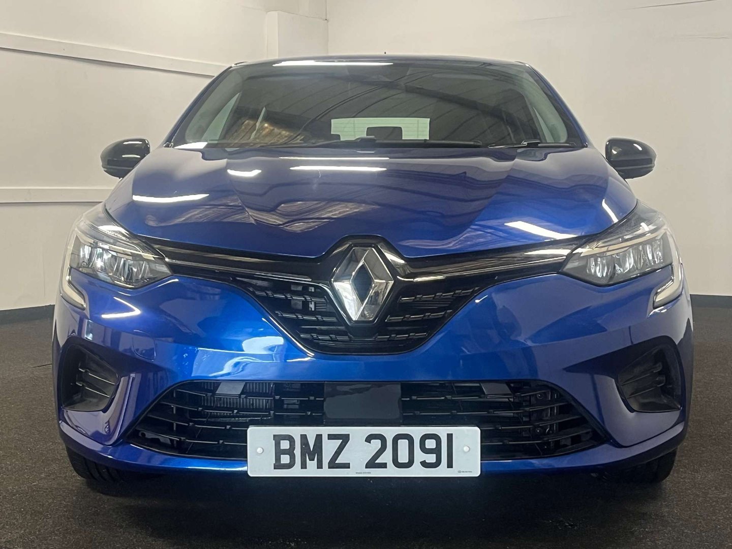 2023 Renault Clio — image 5