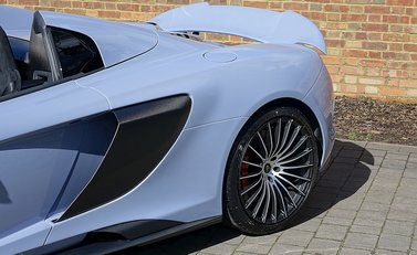 McLaren 675 LT Spider 25