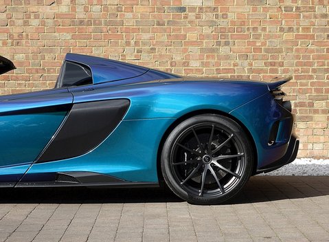 McLaren 675 LT Spider 16