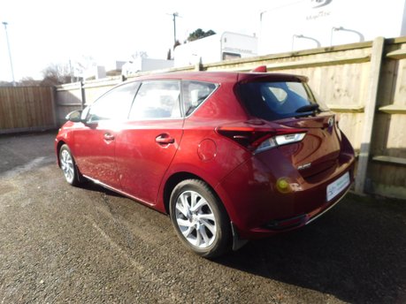 Toyota Auris 1.2 VVT-I BUSINESS EDITION TSS 5dr 5