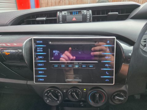 Toyota Hilux ACTIVE 4WD D-4D DCB 15