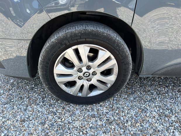 Renault Trafic AUTO SWB L1 Sl28 Sport Edc Dci Air Con Alloys Sensors Cruise EURO 6 12