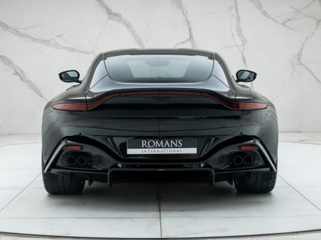 Aston Martin Vantage V8 