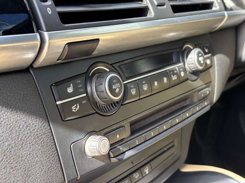 BMW X5 M 4.4i V8 Steptronic xDrive Euro 5 5dr 36