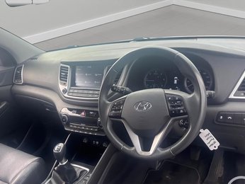 Hyundai TUCSON 1.7 CRDi Blue Drive Sport Edition Euro 6 (s/s) 5dr