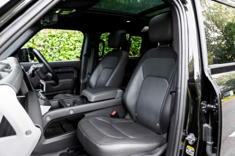 Land Rover Defender 110 X-DYNAMIC HSE. URBAN UPGRADES. REAR SCREENS. PANO ROOF. E/SUSPENSION. 9