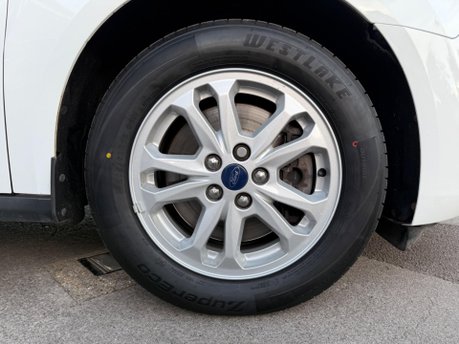 Ford Transit Connect 1.5 240 EcoBlue Limited Auto L2 Euro 6 (s/s) 5dr 10