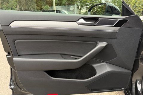 Volkswagen Arteon R-LINE TDI 4MOTION DSG -APPLE CARPLAY -2 OWNERS -10 VW SERVICES  24