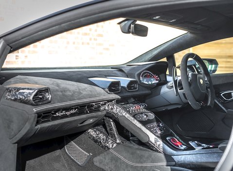 Lamborghini Huracan Performante 13