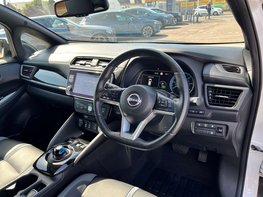 Nissan LEAF Leaf Tekna Electric 110kw, 39kwh (Automatic) 17