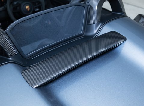 Porsche 718 SPYDER RS PDK 43