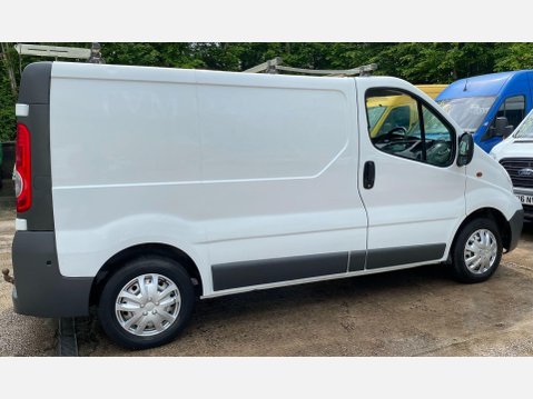 Vauxhall Vivaro 2.0 2700 CDTi FWD L1 4dr 7