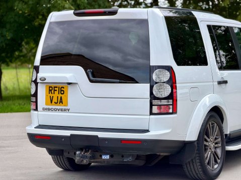 Land Rover Discovery 3.0 Discovery Graphite SDV6 Auto 4WD 5dr 25