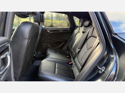 Porsche Macan 3.0 Macan S Semi-Auto 4WD 5dr 15