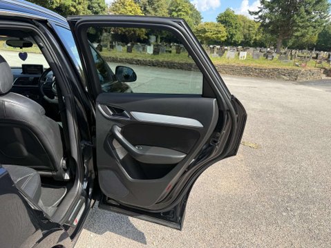 Audi Q3 2.0 Q3 S Line TDI Quattro 4WD 5dr 17