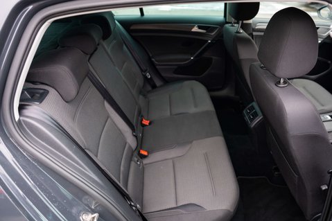 Volkswagen Golf 2.0 Golf Match TDI 5dr 29