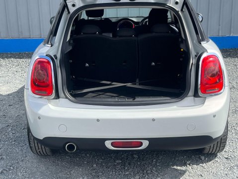 Mini Hatch 1.5 Cooper D Euro 6 (s/s) 5dr 53