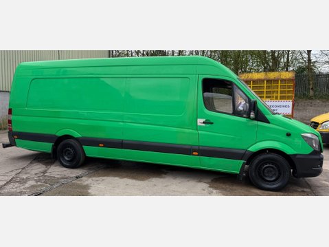Mercedes-Benz Sprinter 2.1 313 CDi BlueEFFICIENCY Panel Van 4dr Diesel 7G-Tronic RWD L4 H3 (197 g/ 7