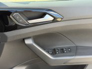 Volkswagen T-Cross BLACK EDITION TSI 17