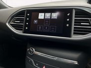 Peugeot 308 2.0 308 GT Line SW HDi Blue S/S 5dr 23