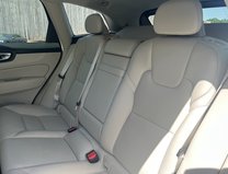 Volvo XC60 2.0 T4 Edition SUV 5dr Petrol Auto Euro 6 (s/s) (190 ps) 17