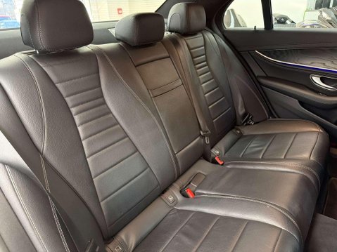 Mercedes-Benz E Class 2.0 E220d AMG Line Saloon 4dr Diesel G-Tronic+ Euro 6 (s/s) (194 ps) 33