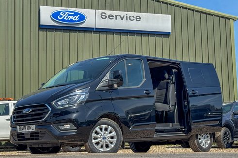 Ford Transit Custom Crew Cab AUTO SWB L1H1 Limited 300 Air Con Cam EURO 6 NO VAT