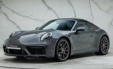 Porsche 911 Targa 4S (992) 5