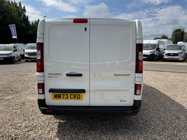 Renault Trafic LWB L2H1 [SOLD KH] Low roof Advance LL30 Aircon Sensors EURO 6 7