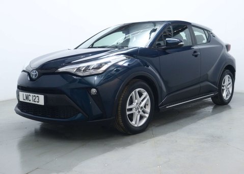 Toyota C-HR 1.8 VVT-h GPF Icon SUV 5dr Petrol Hybrid CVT Euro 6 (s/s) (122 ps) 8