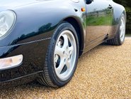 Porsche 911 CARRERA 4 19