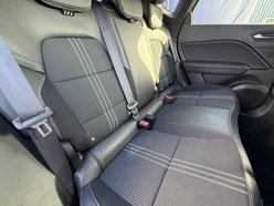 Renault Captur 1.6 E-TECH 9.8kWh E-Tech engineered SUV 5dr Petrol Plug-in Hybrid Auto Euro 25