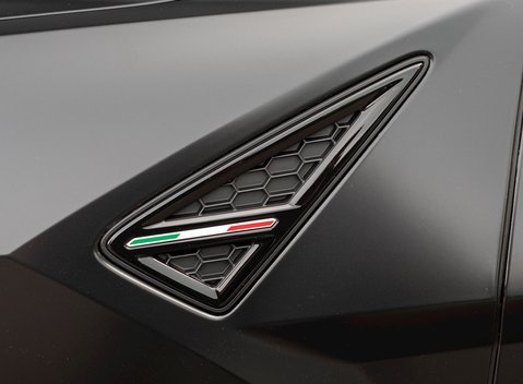 Lamborghini Urus 28