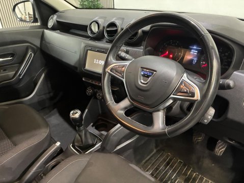 Dacia Duster 1.0 TCe Comfort Euro 6 (s/s) 5dr 3