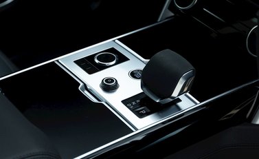 Land Rover Range Rover D350 Autobiography 19