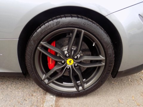 Ferrari FF V12 F1 45