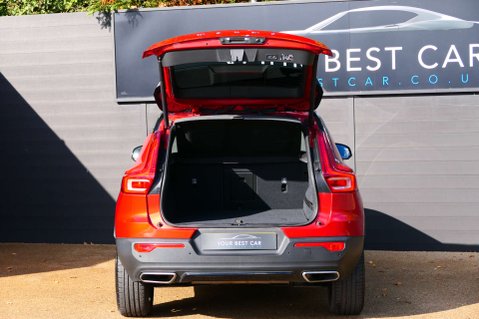 Volvo XC40 2.0 XC40 R-Design Pro T4 AWD Auto 4WD 5dr 23
