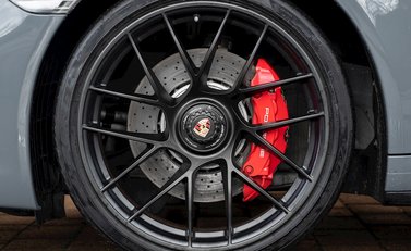 Porsche 911 (991.2) Carrera 4 GTS 10