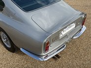 Aston Martin DB6 MANUAL 25