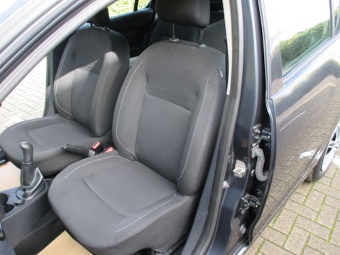 Dacia Sandero 1.0 SCe Essential Euro 6 5dr 24
