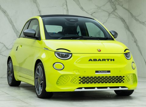 Abarth 500e Scorpionissima Cabrio 7