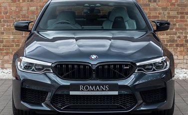 BMW M5 Competition 4