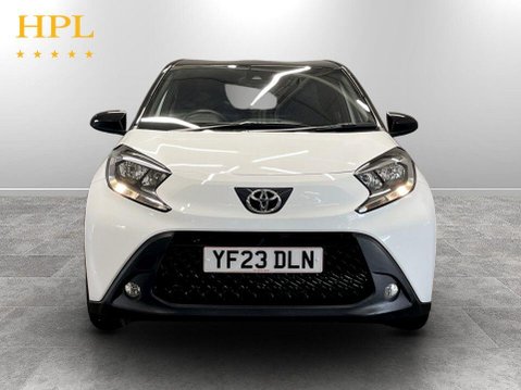 Toyota Aygo X 1.0 VVT-i Edge Hatchback 5dr Petrol x-shift Euro 6 (s/s) (72 ps) Cruise Co 2