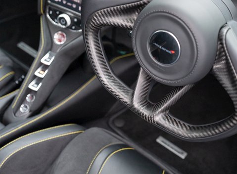 McLaren 720S Performance 11