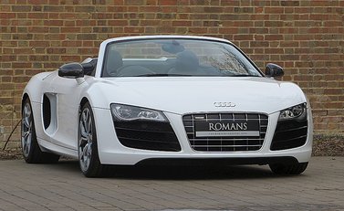 Audi R8 V10 Spyder 1